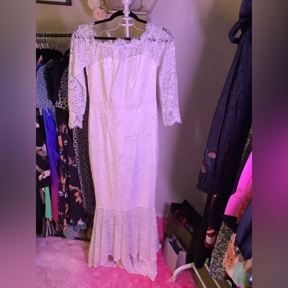 White Lace NWOT Embroidered Maxi Dress Large fitted - Picture 5 of 9